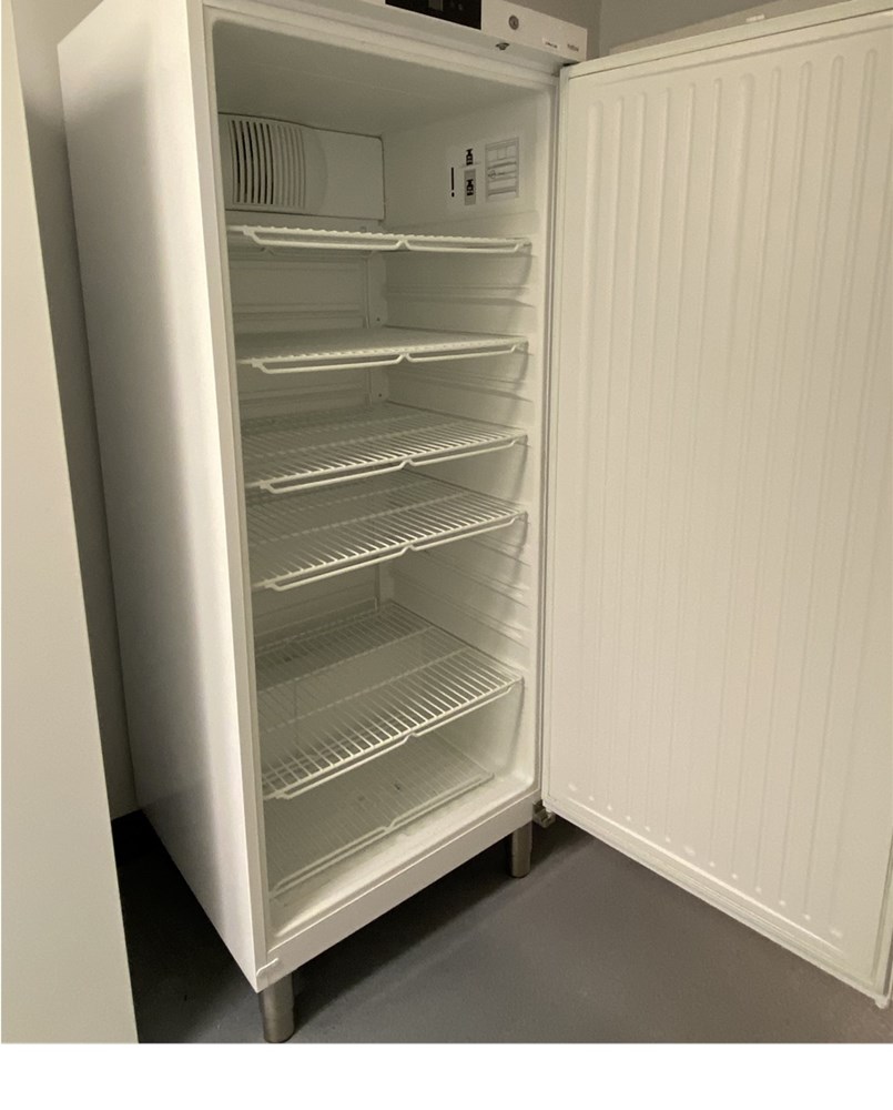 Proline deals fridge freezer