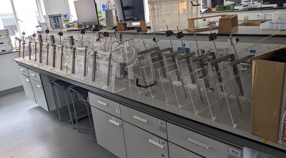 Perspex Wave Tank Perspex Spirometer Tanks - available on Warp It, reuse surplus assets ...