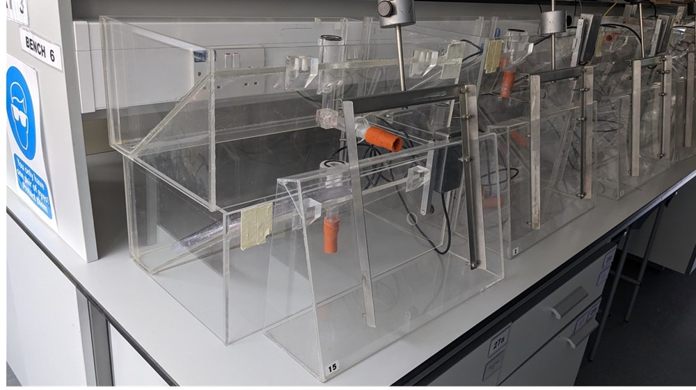 Perspex Wave Tank Perspex Spirometer Tanks - available on Warp It, reuse surplus assets ...