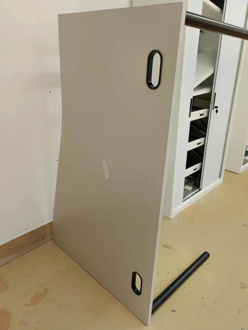 Off-white curved Desk
