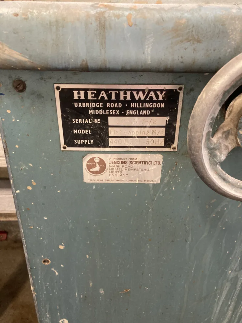 Rotating flat lapping machine