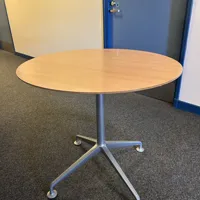 Round table