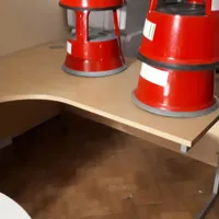 Corner desk
