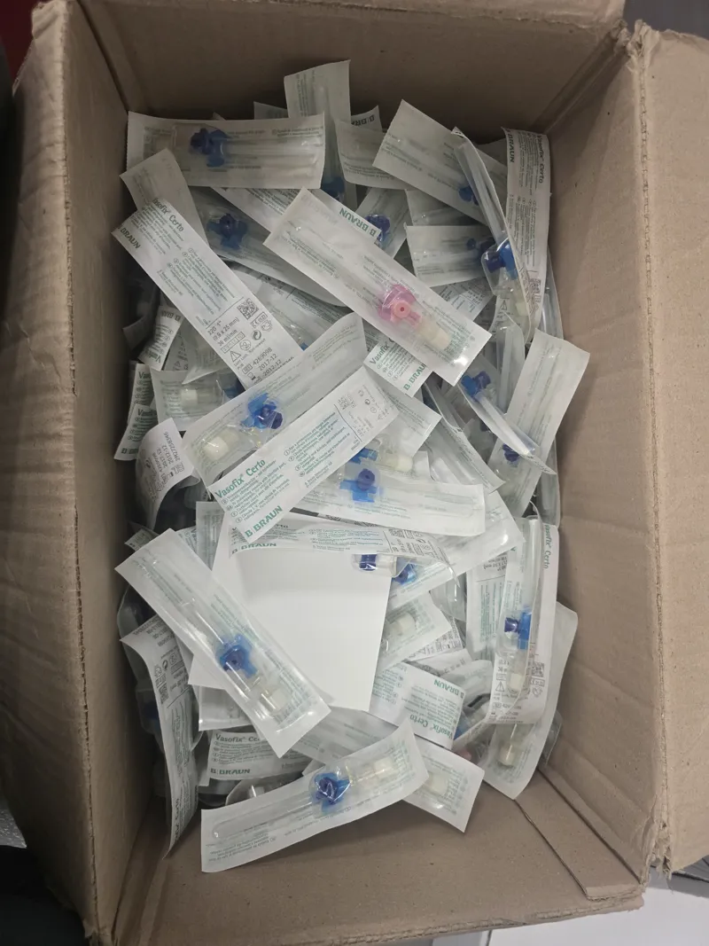 Vasofix Certo IV indwelling cannula with injection port, radio-opaque