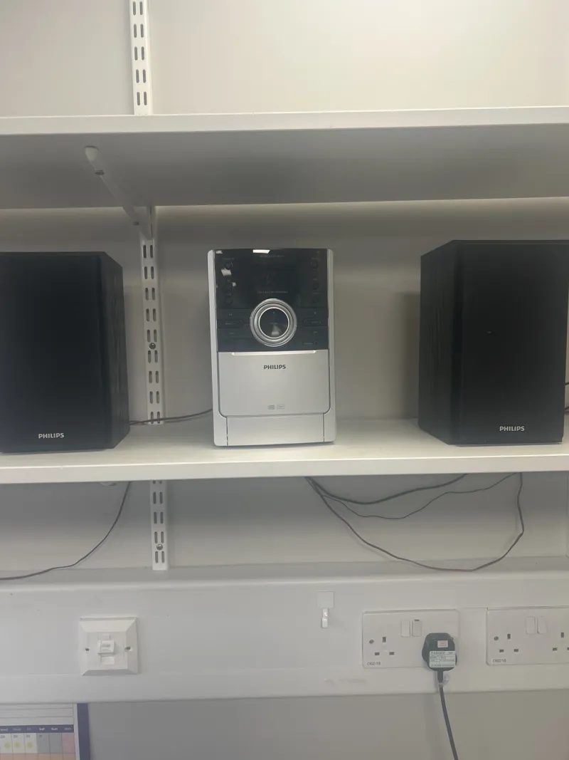 Philips Compact Micro Hi-Fi System (3-piece)