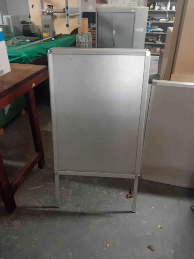 Aluminium framed display board / screen panel
