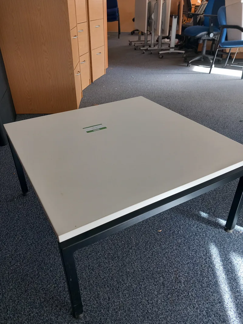 (5D) COFFEE table