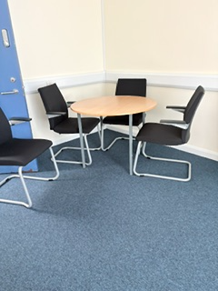 Meeting Table and Chairs Set – Beech/Natural Wood with Black Seating