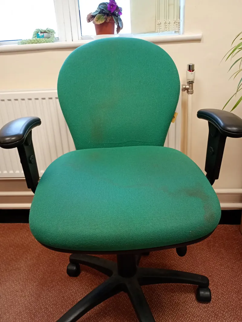 Green Fabric Office Chair with Black Armrests and Base